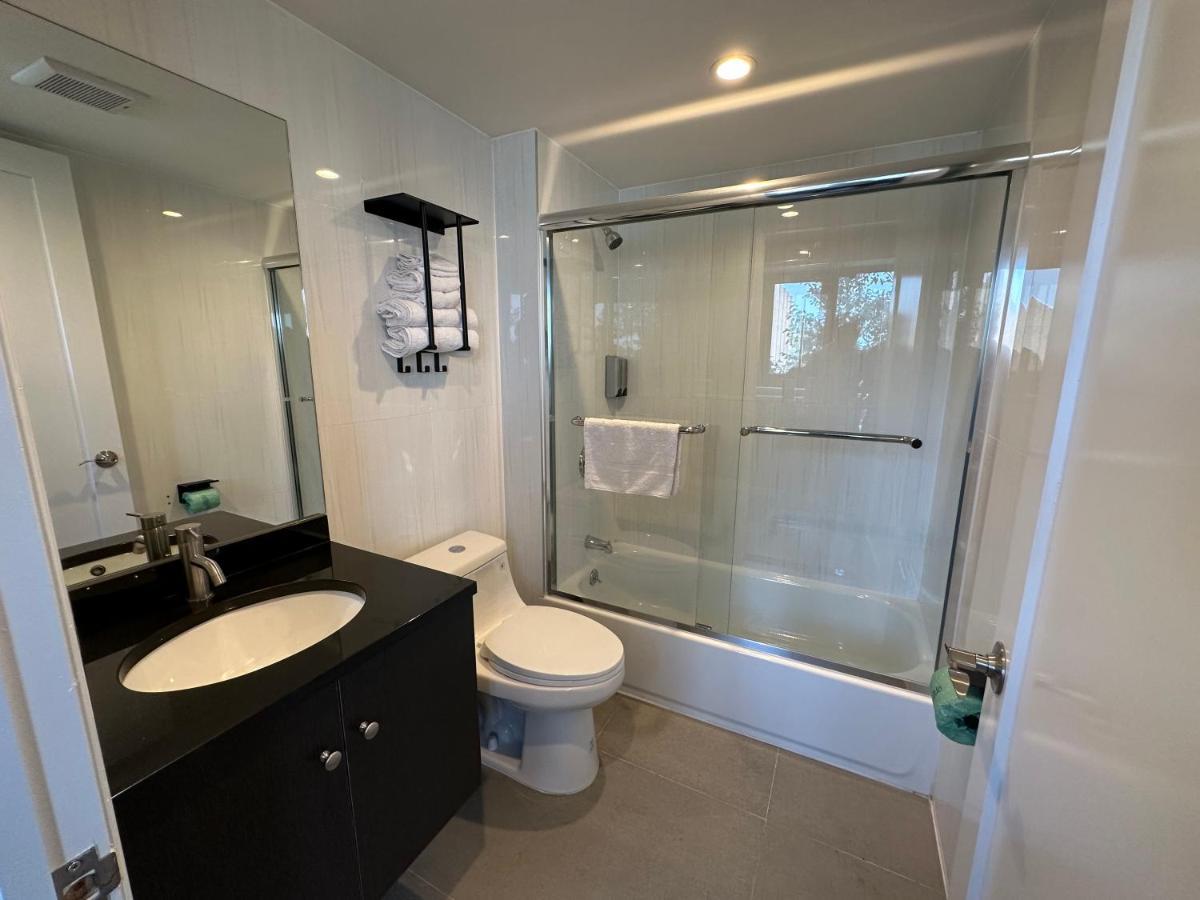 Regal Inn & Suites New York Laguardia Hotel Esterno foto