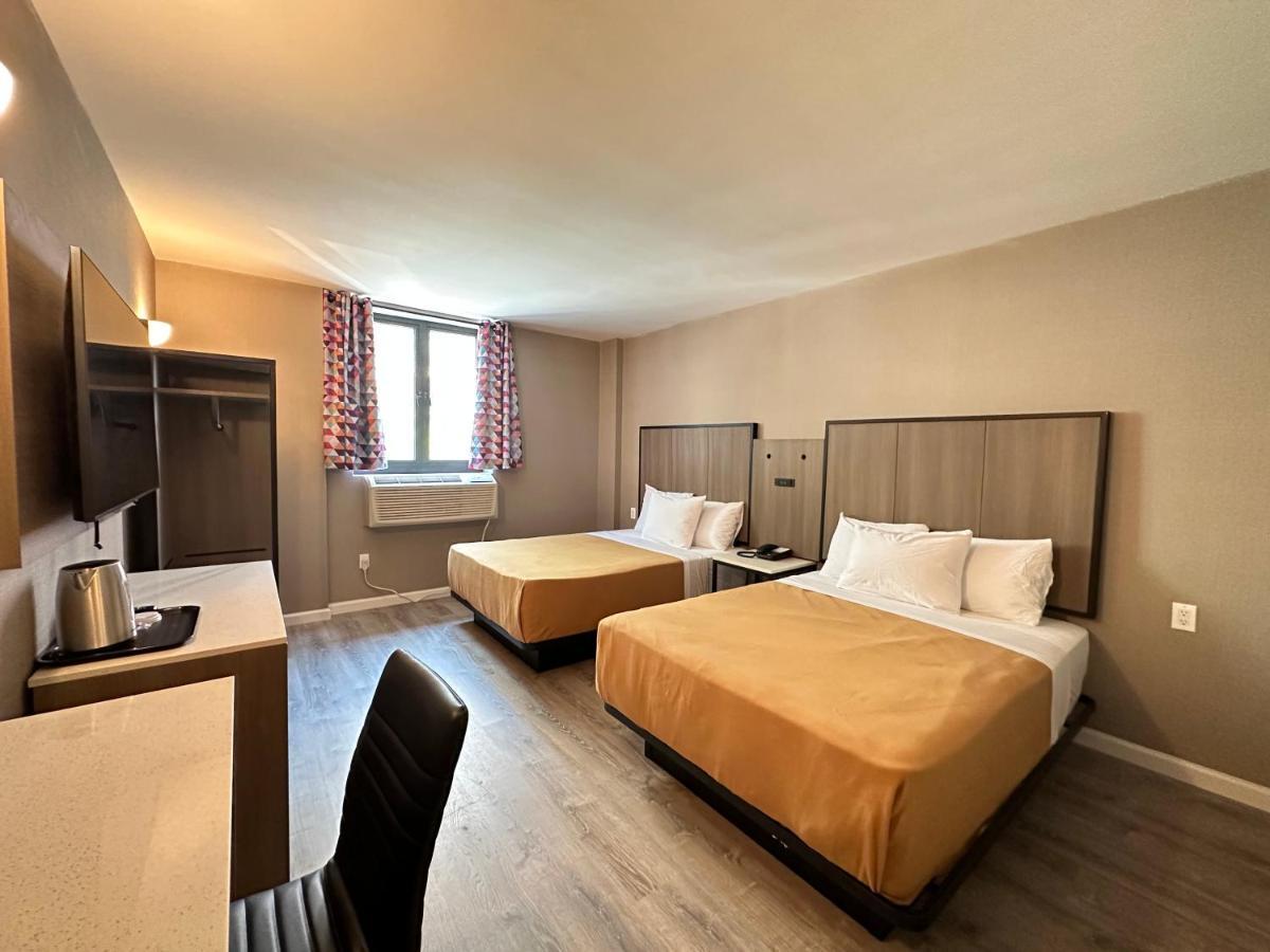 Regal Inn & Suites New York Laguardia Hotel Esterno foto